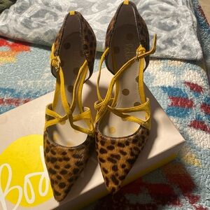 boden leopard print heels